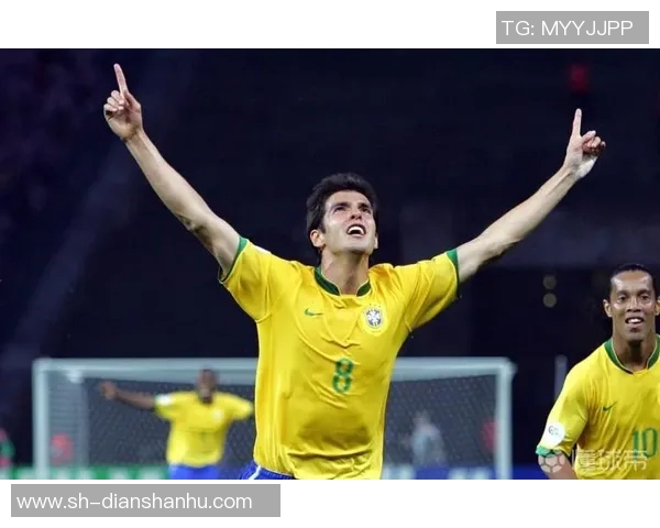 追寻足球场上的灵动之星与卡卡相似的传奇球员们